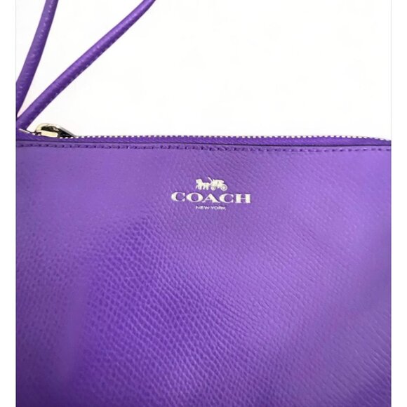 COACH corner zip wristlet in crossgrain PURPLE/SILVER leather WITH THE HANG-TAG - Picture 5 of 5